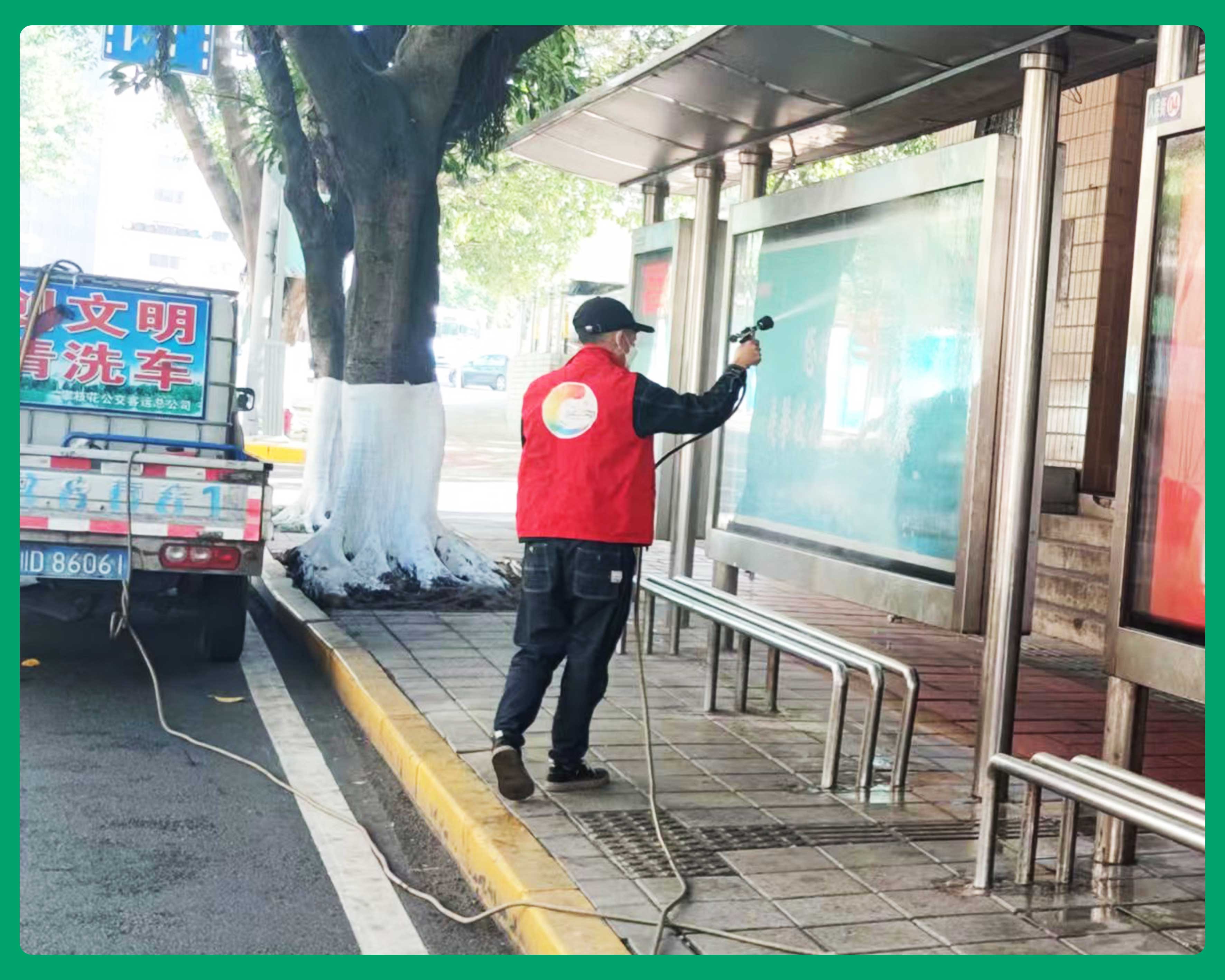 創(chuàng)建全國(guó)文明城市，公交廣告在行動(dòng)